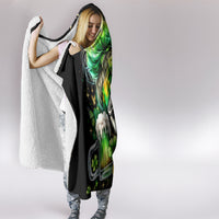 Irish Skull Hooded Blanket Drink Up Bitches