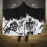 fire-skull-hooded-blanket-scream-in-fire