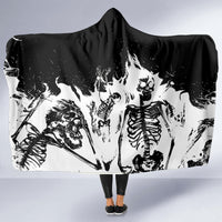 fire-skull-hooded-blanket-scream-in-fire