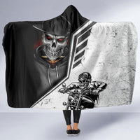 skull-hooded-blanket-riding-motocycle