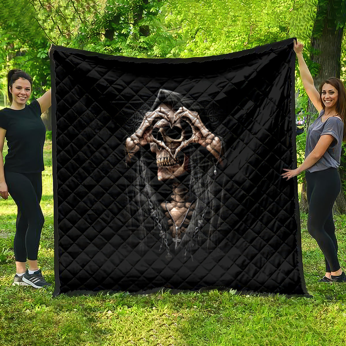 Reaper Heart Quilt Eternal Embrace - Uniting Souls in the Realm of Skulls - Wonder Print Shop