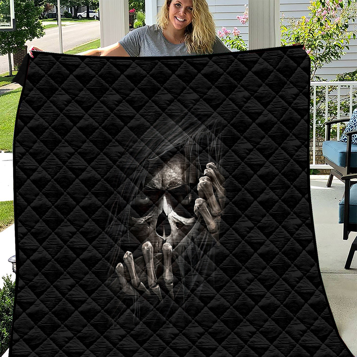 Skull Quilt Evil Skeleton Look Inside - Wonder Print Shop
