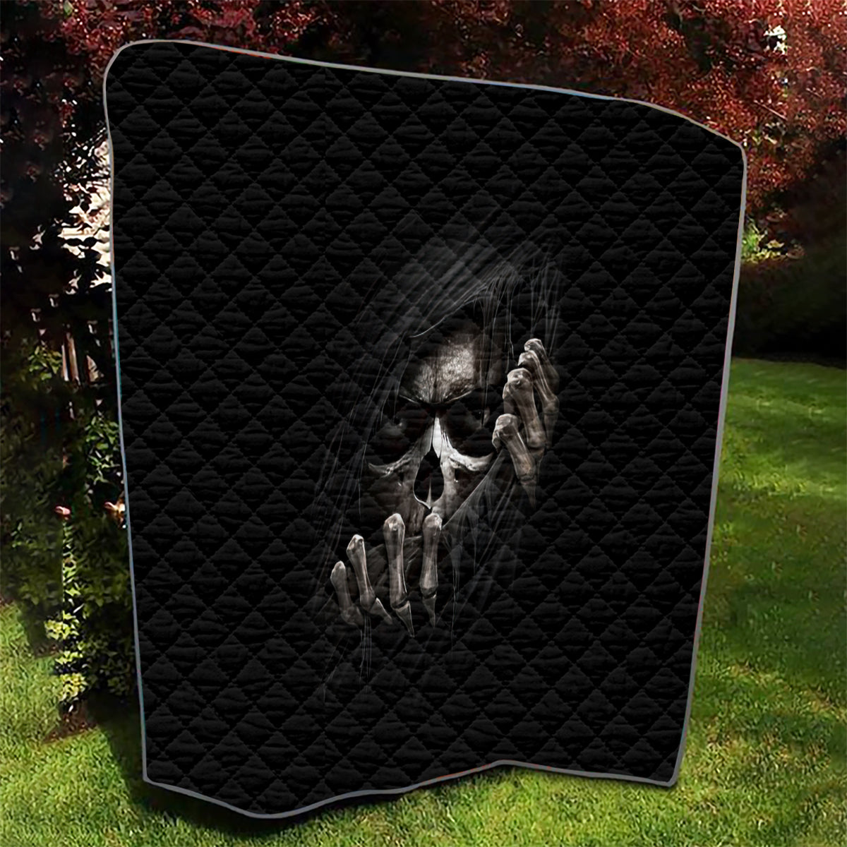 Skull Quilt Evil Skeleton Look Inside - Wonder Print Shop