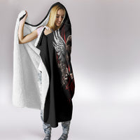 skull-hooded-blanket-blood-skull-survivor