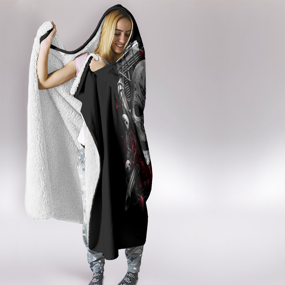 skull-hooded-blanket-riding-motocycle-girl-rose