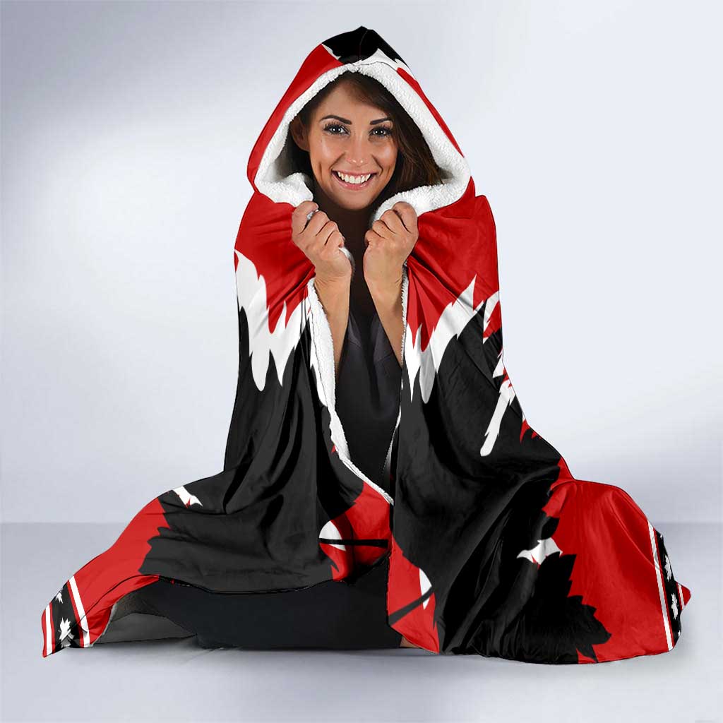 Champions Canada Hockey Hooded Blanket Fierce Beaver on Ice