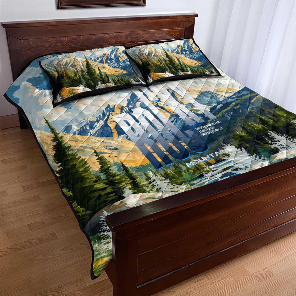 Wilderness of Rocky Mountains Quilt Bed Set