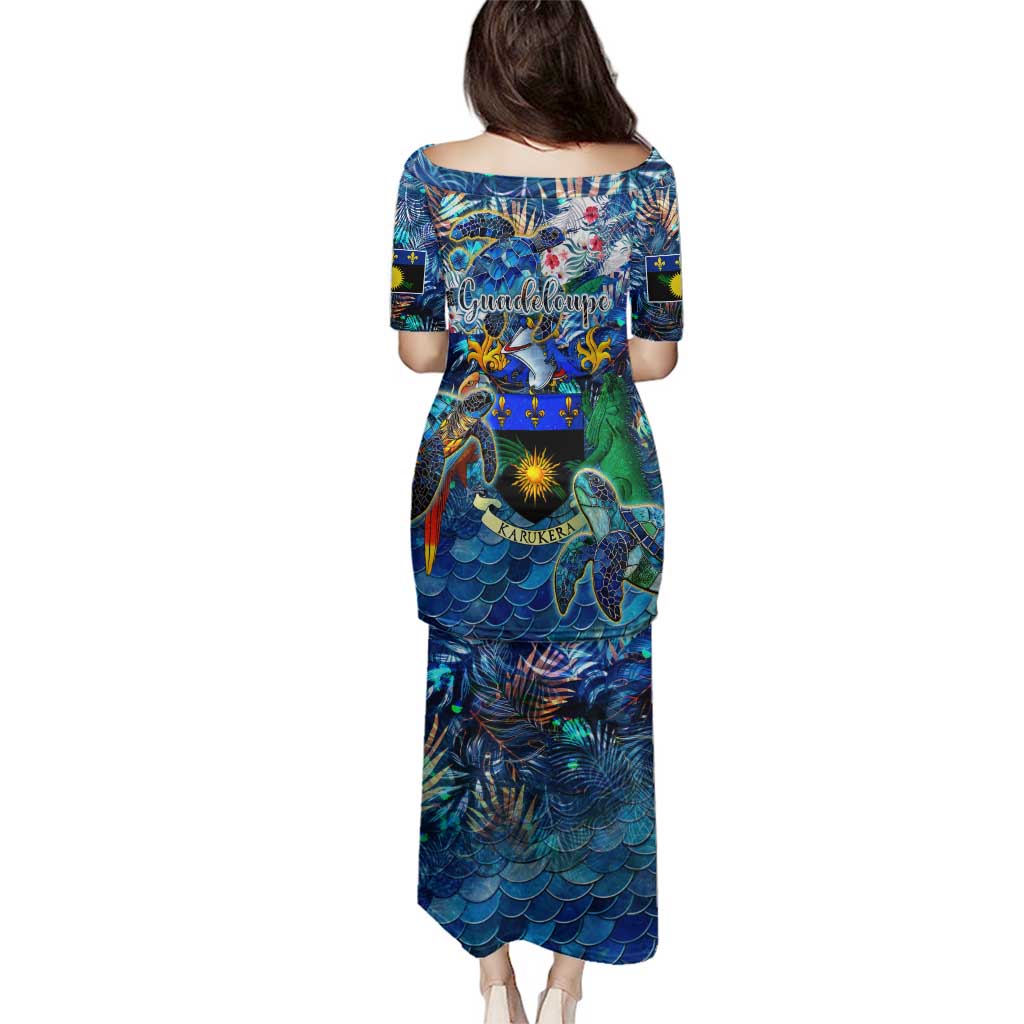 Guadeloupe Family Matching Puletasi and Hawaiian Shirt Sea Turtle Tropical Pattern