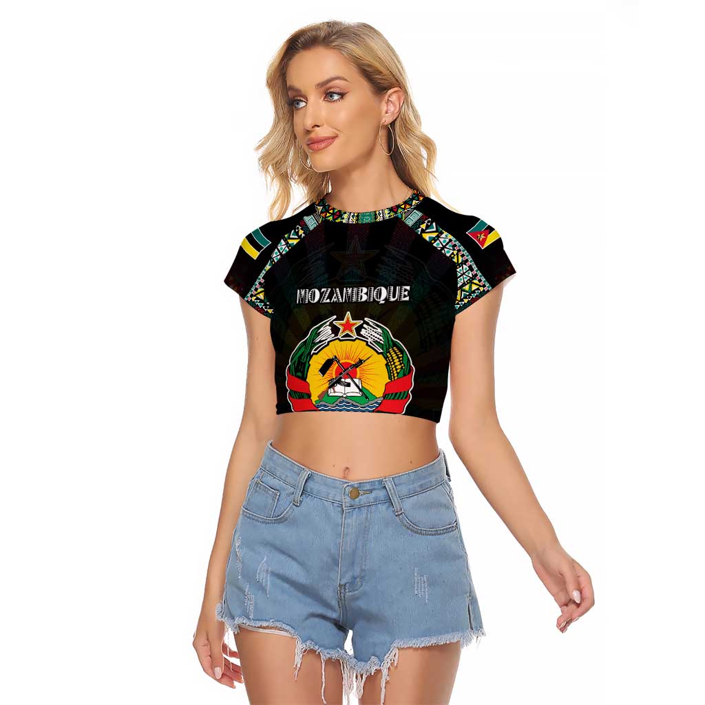 Personalized Mozambique Roots Raglan Cropped T Shirt African Map in Fingerprint and Tribal Colors