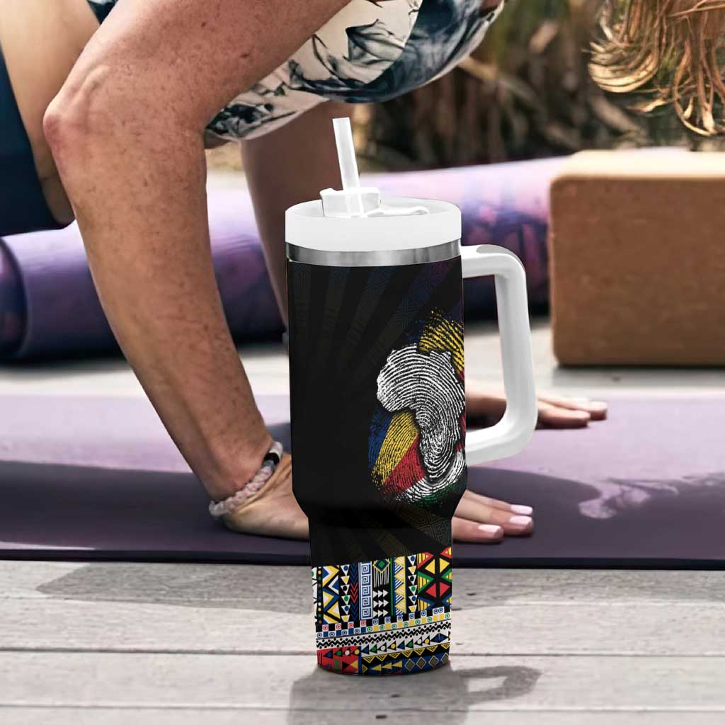Seychelles Roots Tumbler With Handle African Map in Fingerprint and Tribal Colors