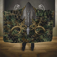 Skull Deer Hunting Camouflage Pattern Hooded Blanket Rustic Hunting Metal Mesh Background Art - Wonder Print Shop
