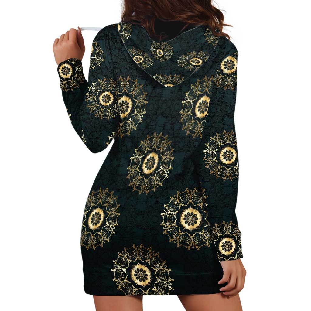 Personalized Powerful Woman in Patterns African Hoodie Dress