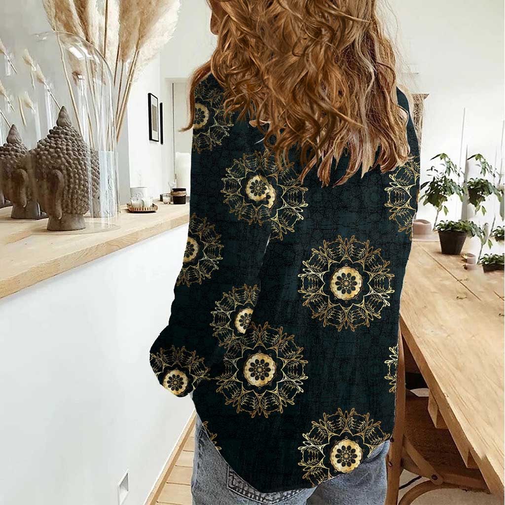 Personalized Powerful Woman in Patterns African Women Casual Shirt