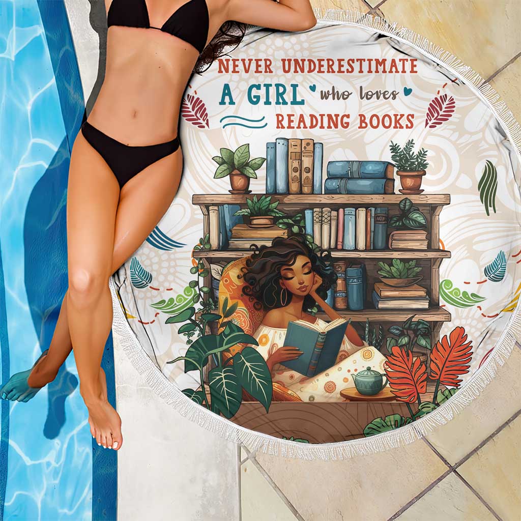 Never Underestimate A Girl Who Loves Reading Books Beach Blanket