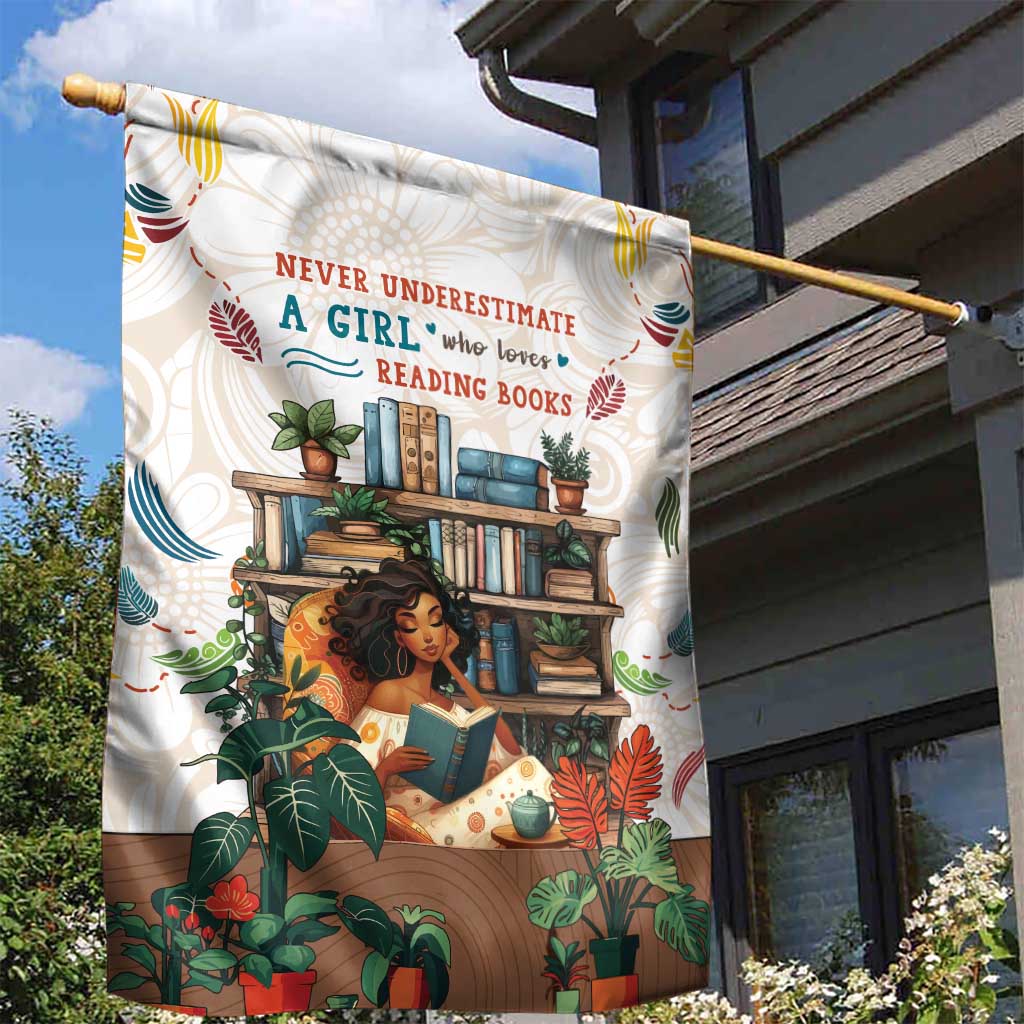 Never Underestimate A Girl Who Loves Reading Books Garden Flag