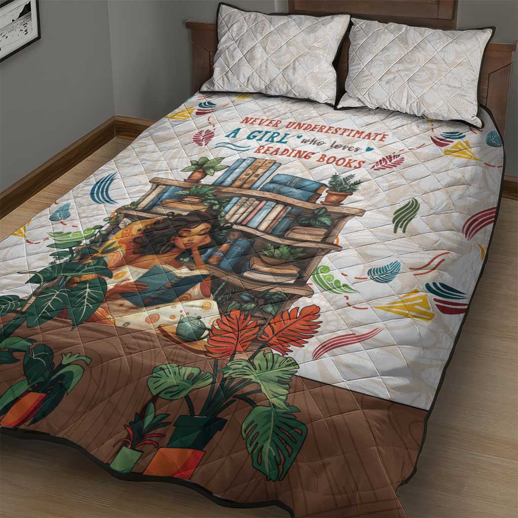 Never Underestimate A Girl Who Loves Reading Books Quilt Bed Set
