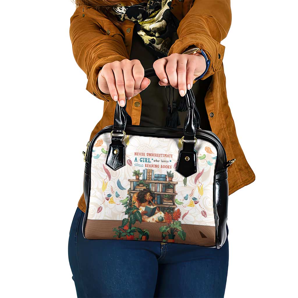 Never Underestimate A Girl Who Loves Reading Books Shoulder Handbag