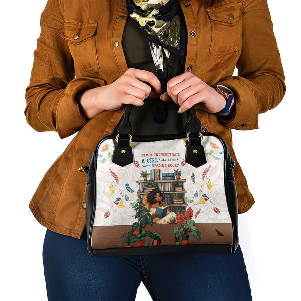 Never Underestimate A Girl Who Loves Reading Books Shoulder Handbag