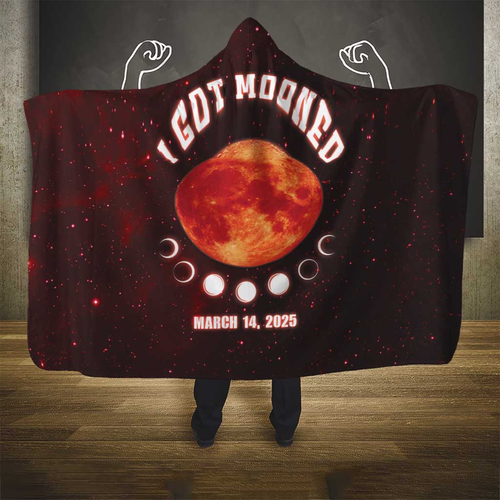 Blood Moon 2025 Hooded Blanket Total Lunar Eclipse
