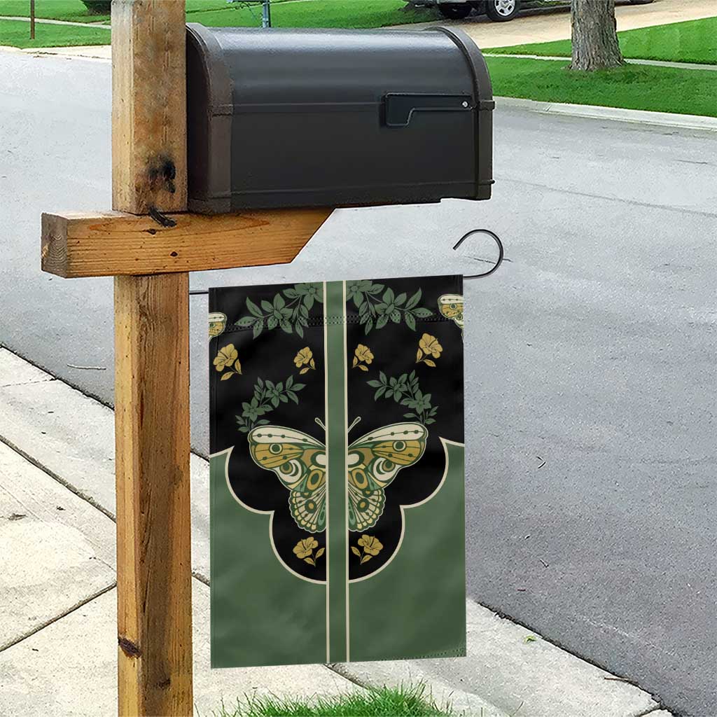 Retro Butterfly Garden Flag Western Yoke Style - Wonder Print Shop