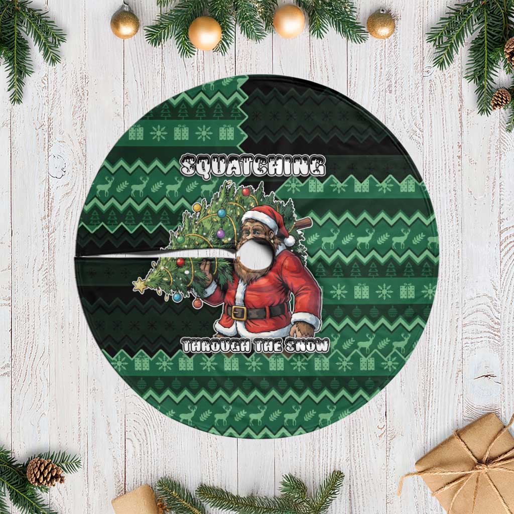 Bigfoot Christmas Tree Skirt Squatching Through The Snow - Wonder Print Shop
