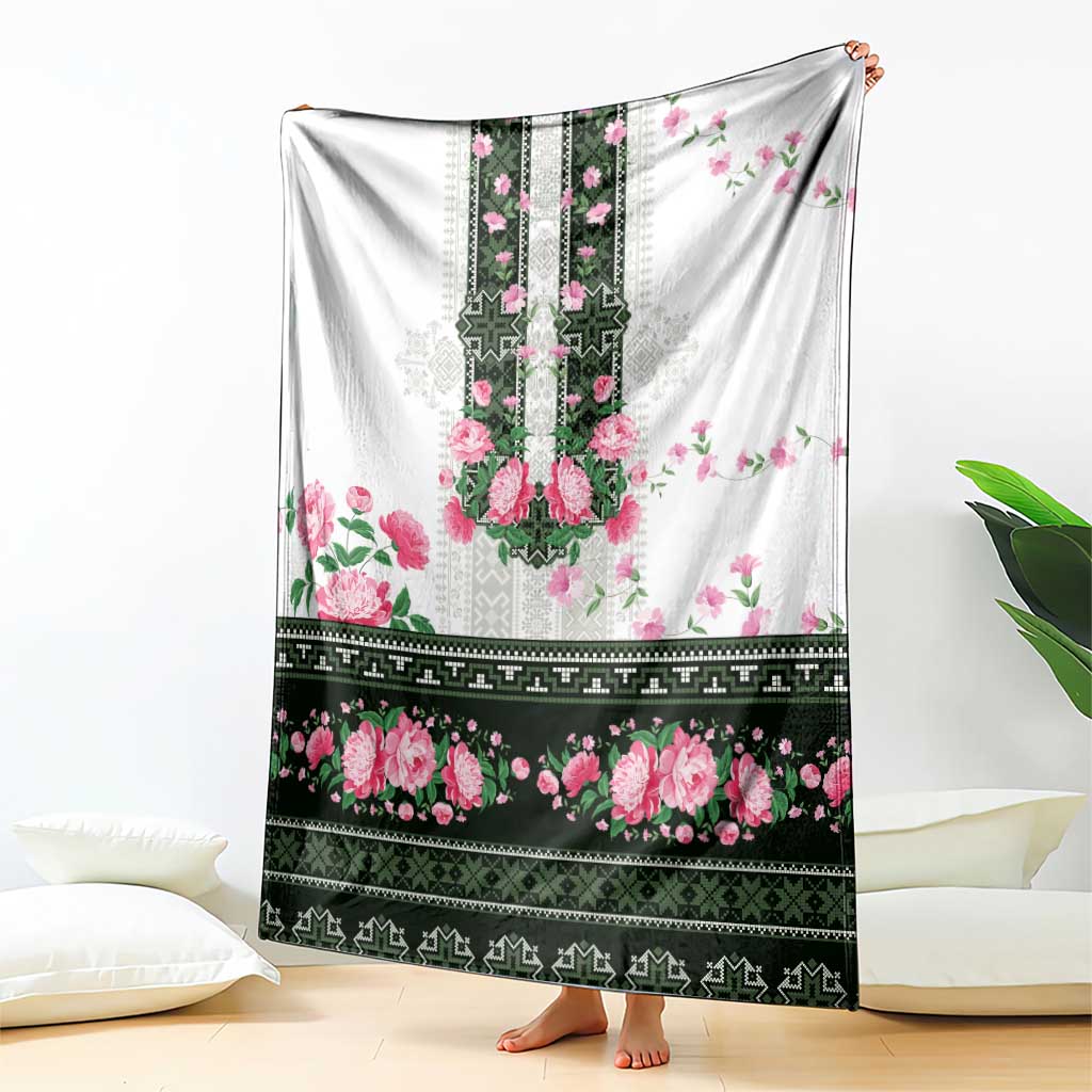 Green Romanian National Costume Blanket Peony Flowers Traditional Folk Pattern - Wonder Print Shop