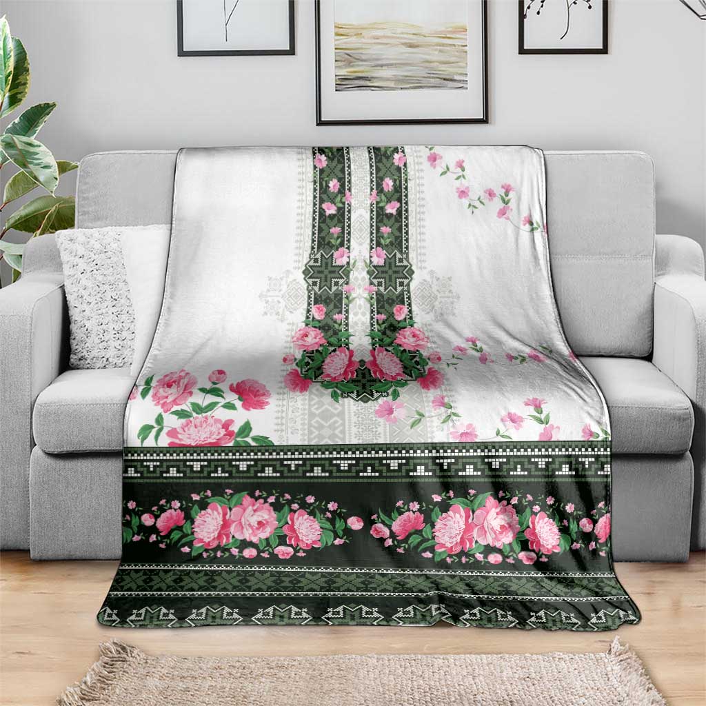 Green Romanian National Costume Blanket Peony Flowers Traditional Folk Pattern - Wonder Print Shop