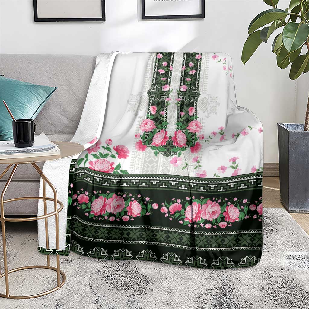 Green Romanian National Costume Blanket Peony Flowers Traditional Folk Pattern - Wonder Print Shop