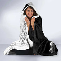 Czech Republic Hooded Blanket White Lion With Rose - Wonder Print Shop