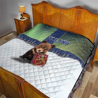 Finland Quilt Brown Bear With Symbol Under The Aurora Sky - Wonder Print Shop