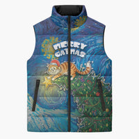 Merry Catmas Sleeveless Puffer Jacket Cat Hanging On Xmas Tree - Wonder Print Shop