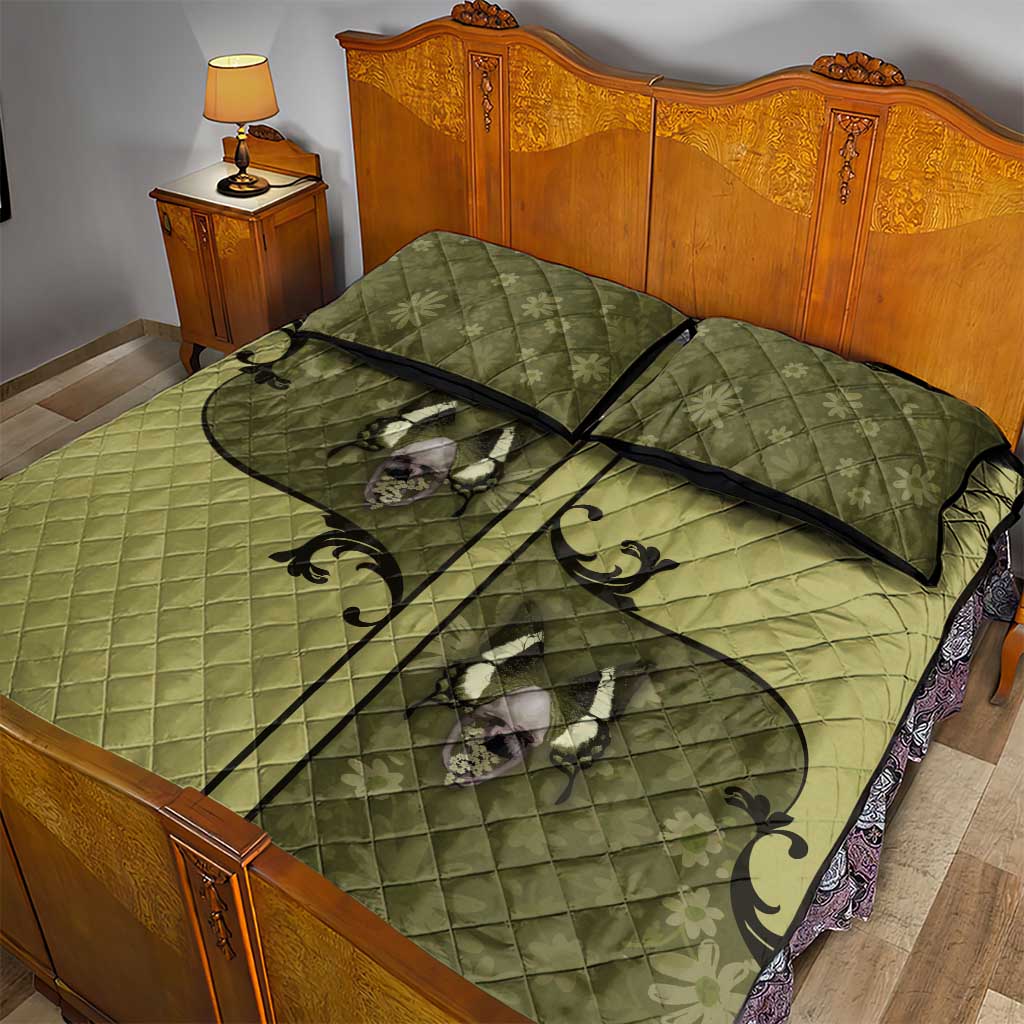 Western Gothic Yoke Quilt Bed Set Retro Butterfly With Daisy Garden - Wonder Print Shop
