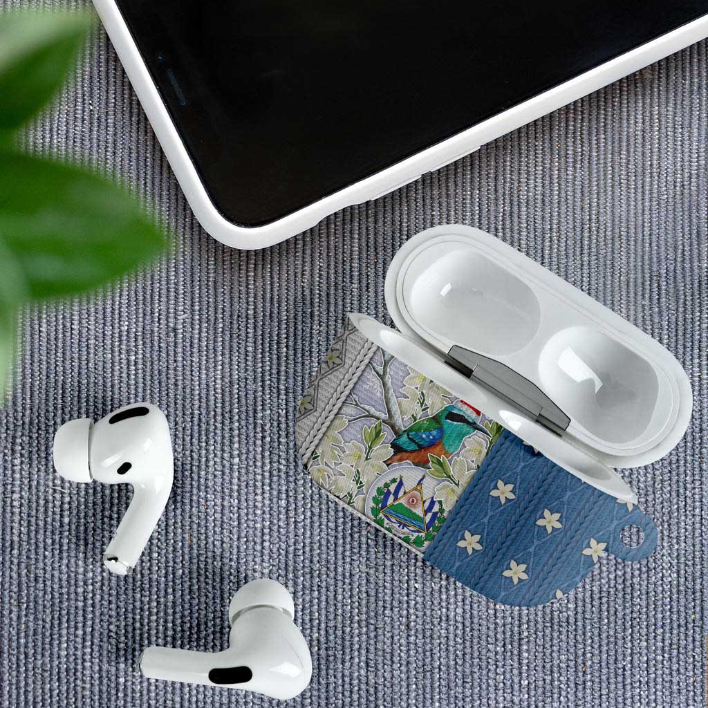 El Salvador Torogoz Christmas AirPods Case With Wool Effect Patterns - Wonder Print Shop