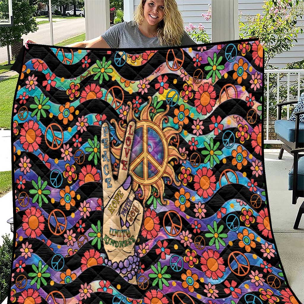 Hippie Quilt Hand Gesture V With Peace Symbol - Wonder Print Shop