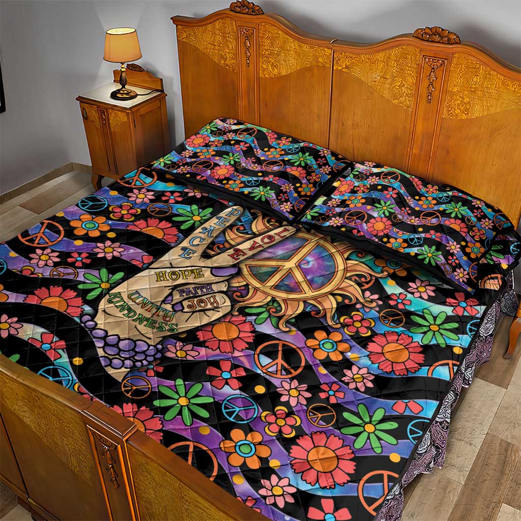 Hippie Quilt Bed Set Hand Gesture V With Peace Symbol - Wonder Print Shop
