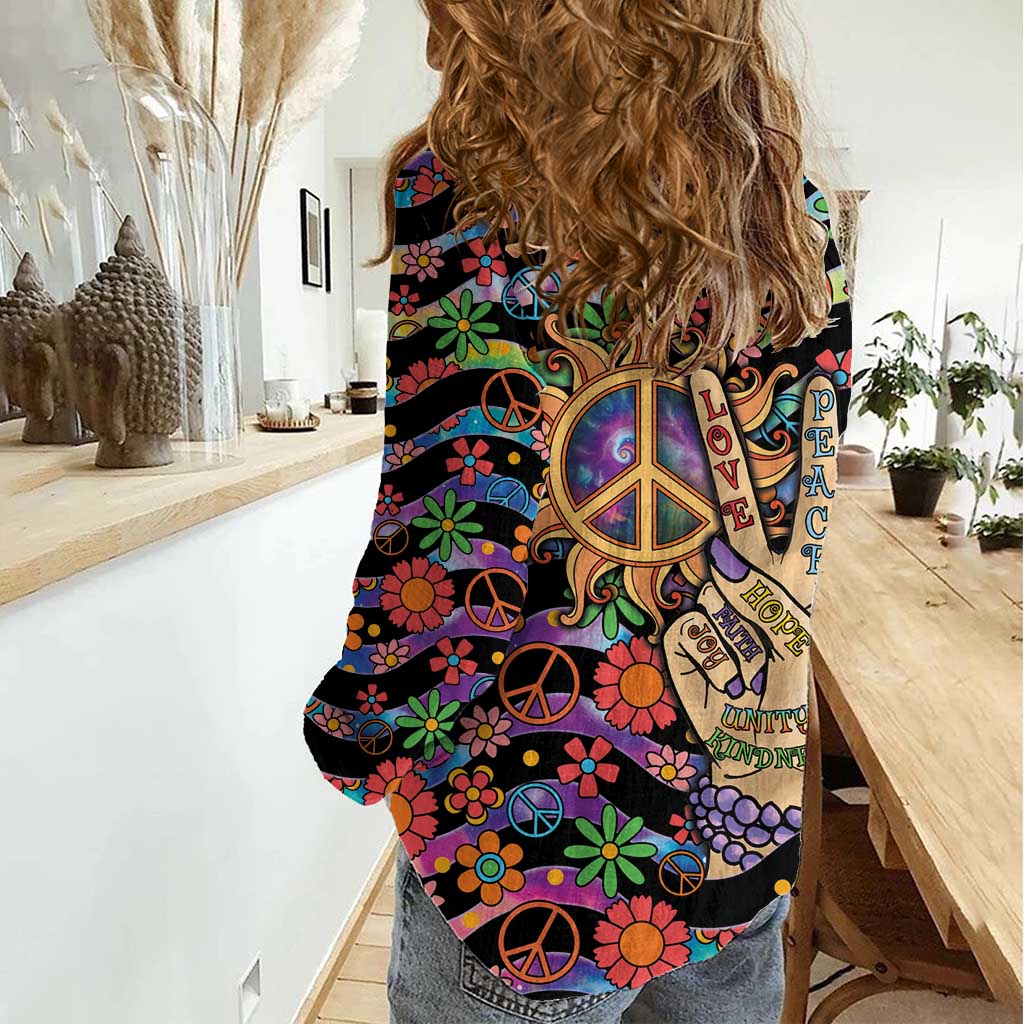 Hippie Women Casual Shirt Hand Gesture V With Peace Symbol - Wonder Print Shop