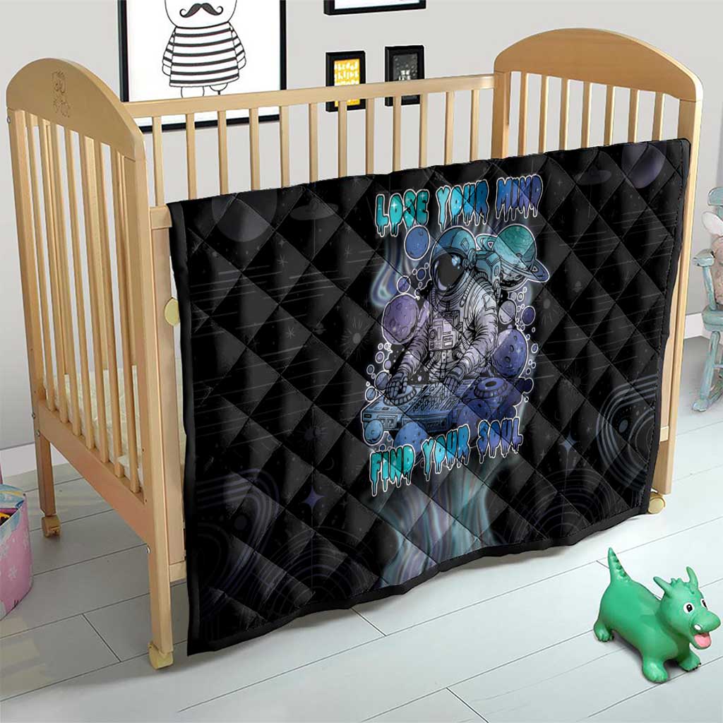 Astronaut Quilt Love Your Mind Find Your Soul - Wonder Print Shop