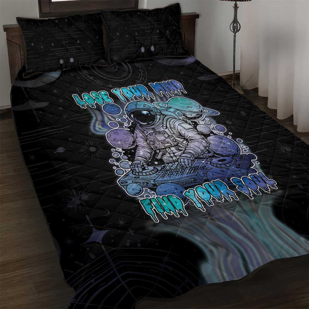Astronaut Quilt Bed Set Love Your Mind Find Your Soul - Wonder Print Shop