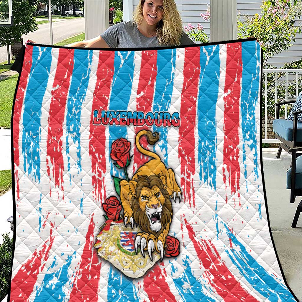 Luxembourg Quilt Red Lion With Coat Of Arms - Wonder Print Shop