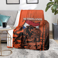 Netherlands Blanket Lion With Daisy Flower - Wonder Print Shop