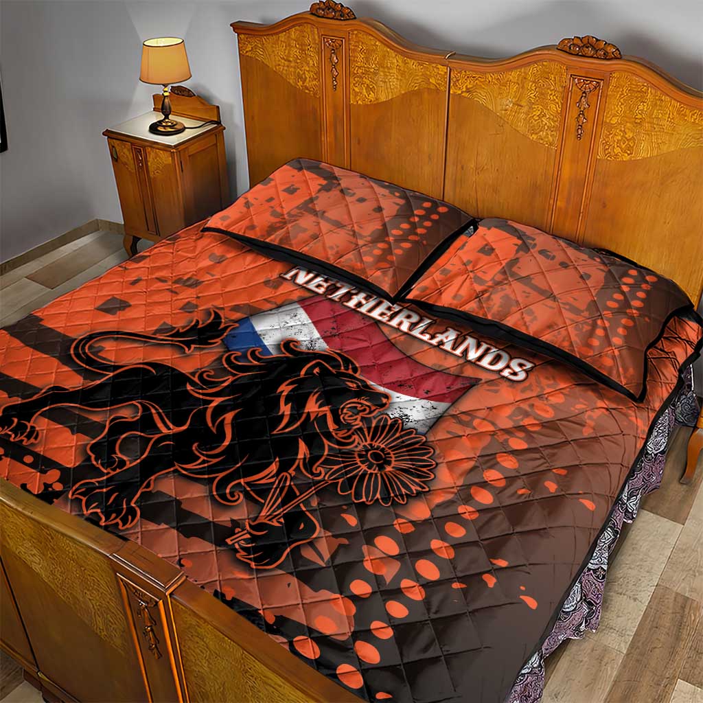 Netherlands Quilt Bed Set Lion With Daisy Flower - Wonder Print Shop