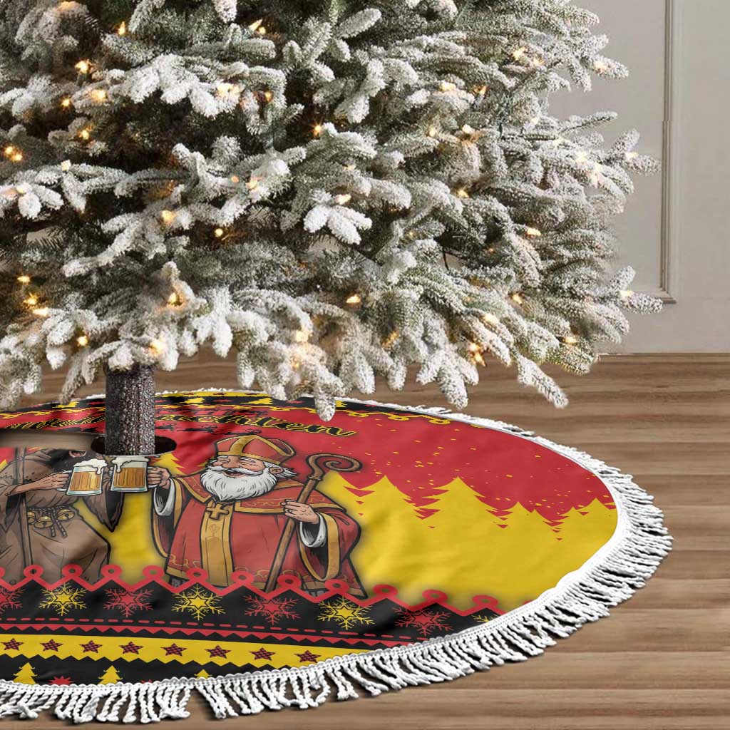 Germany Christmas Tree Skirt Saint Nicholas And Knecht Ruprecht Drink Beer - Wonder Print Shop