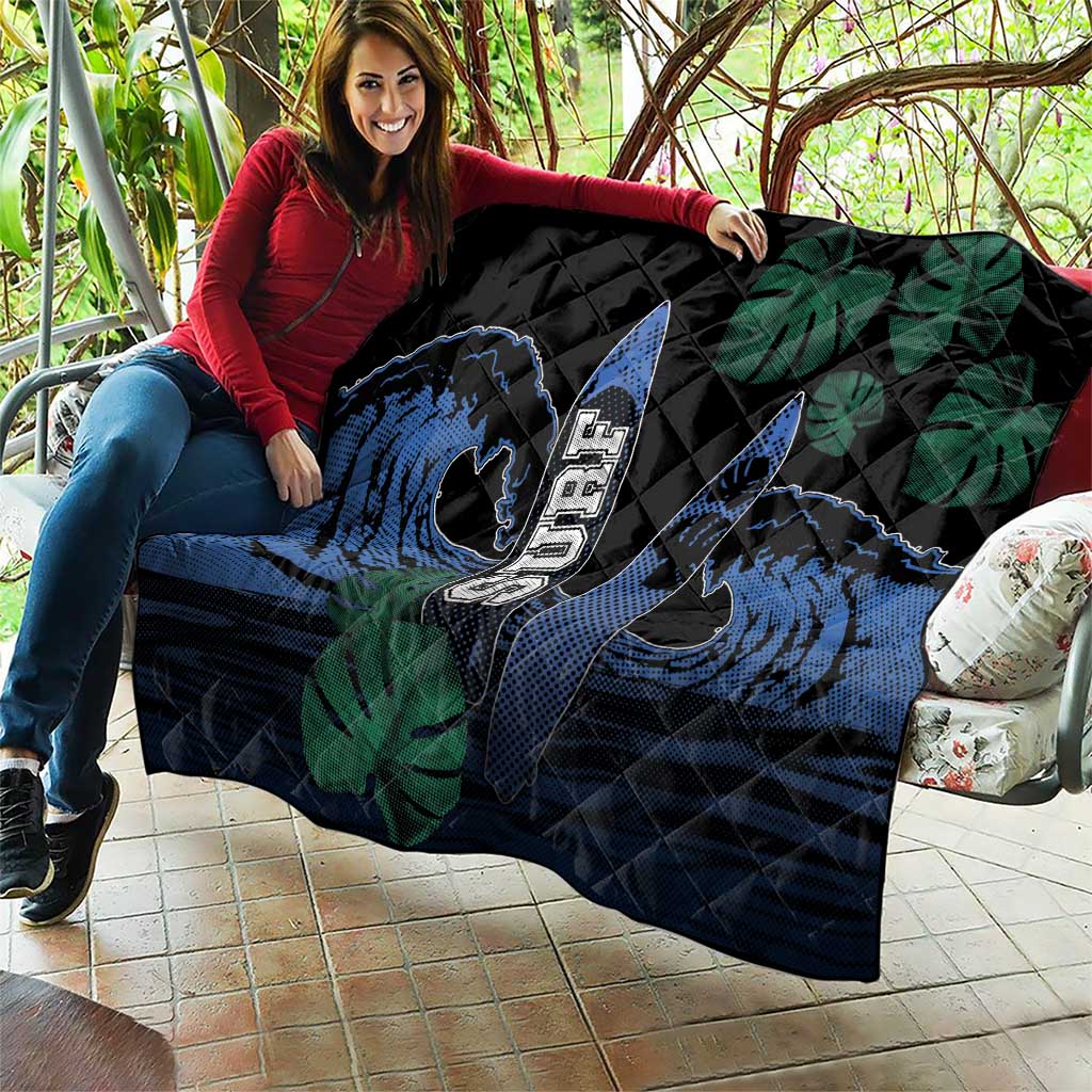 Surfing Quilt Retro Waves Dot Halftone