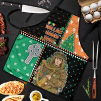 Ireland Christmas Apron Wren Boy With Shamrock Xmas Tree - Wonder Print Shop