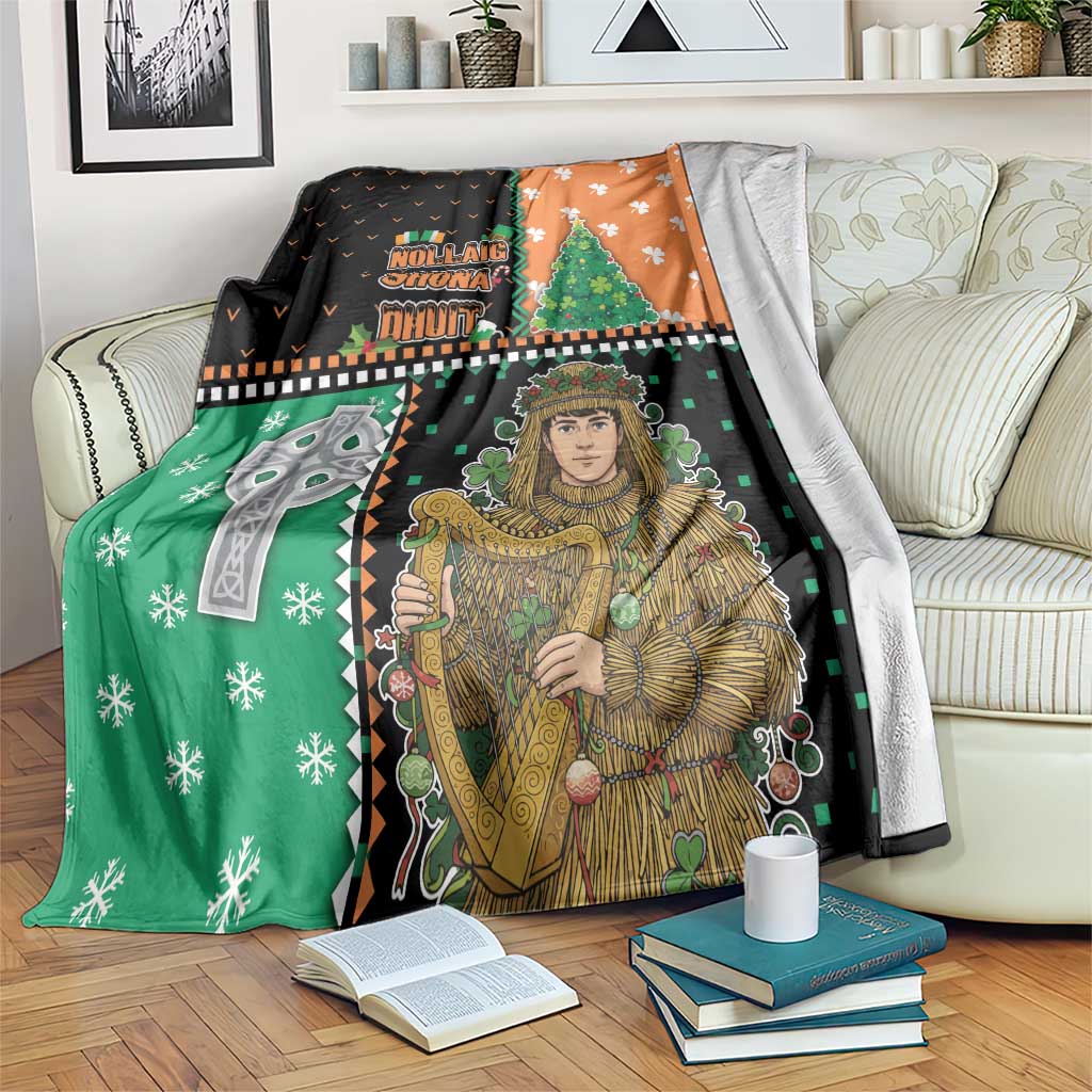 Ireland Christmas Blanket Wren Boy With Shamrock Xmas Tree - Wonder Print Shop