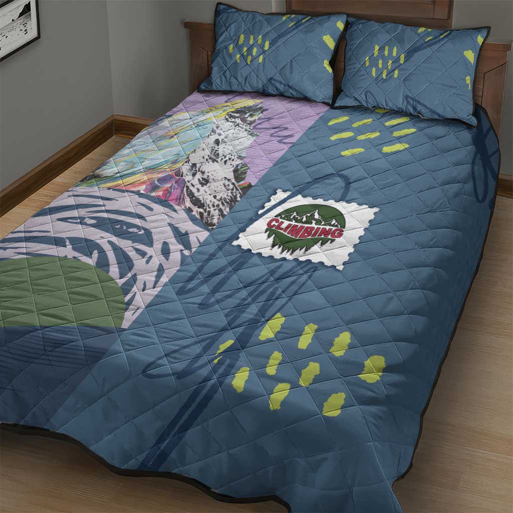 Climbing Quilt Bed Set Mountain Art Retro Style
