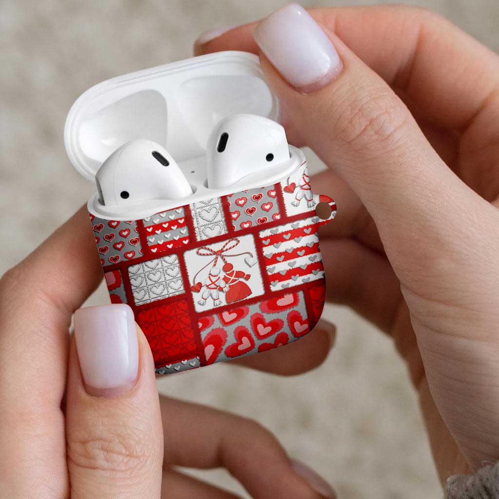 Romania Valentine's Day AirPods Case Martenitsi With Hearts Knitting Effect
