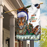 India Independence Day Garden Flag Royal Tiger Ashoka Chakra Paisley Pattern