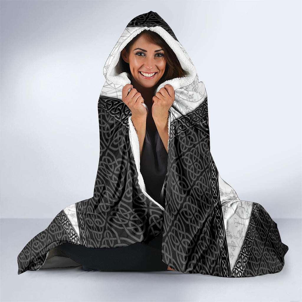 Ancient Scotland Hooded Blanket Pictish Beast Celtic Knotwork