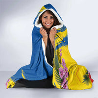 Ecuador Hooded Blanket Andean Condor With Phalaenopsis Orchid - Wonder Print Shop